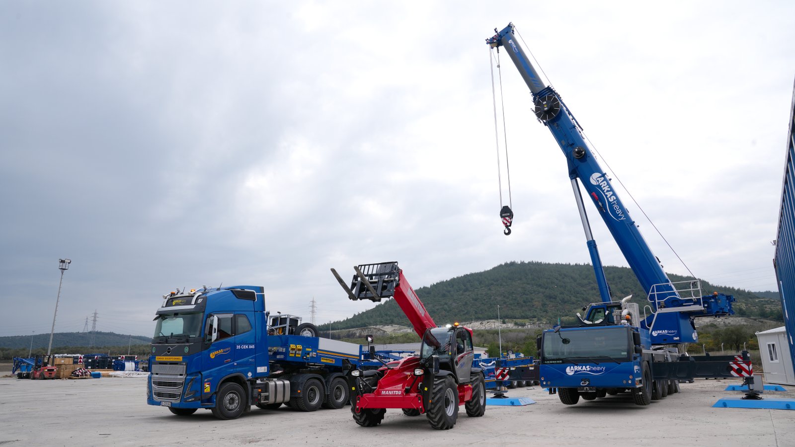 LTM1230 and LTM1160 Mobile Cranes